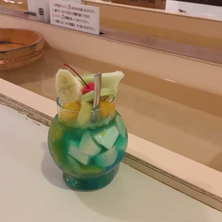 古関れんのグルメインスタ