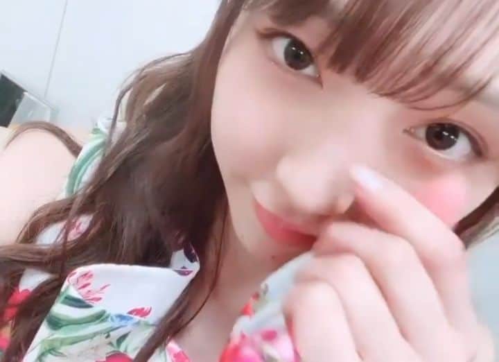 モーニング娘。'20のインスタグラム：「- . 聖ちゃんの顔が天才すぎる♡ . . #譜久村聖 . .」
