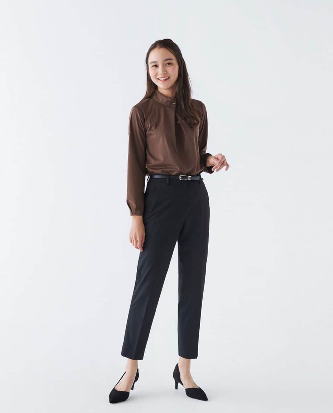 遠藤瞳のインスタグラム：「🤎🖤🤎🖤 .」
