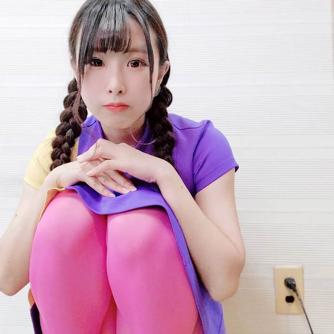 椎原えみのインスタグラム：「2020.09.22.Tuesday . . .  ありがとうでいっぱいの日。 . . . #民族ハッピー組  #椎原えみ #美脚女子 #美脚 #followｍe #脚フェチ #足フェチの皆様お待たせしました  #足フェチ  #モデル #アイドル  #あしすたぐらむ #あしたすたぐらまー #脚フェチの皆様お待たせしました #legs #水泳 #beautifullegs #japaneseidol #japanesegirl #えみあし #beautiful #photomodel #photography #HappyInTheDark #Japan #girl  #60年代ファッション #リリースイベント #ヨーロー堂 #model  #cute」