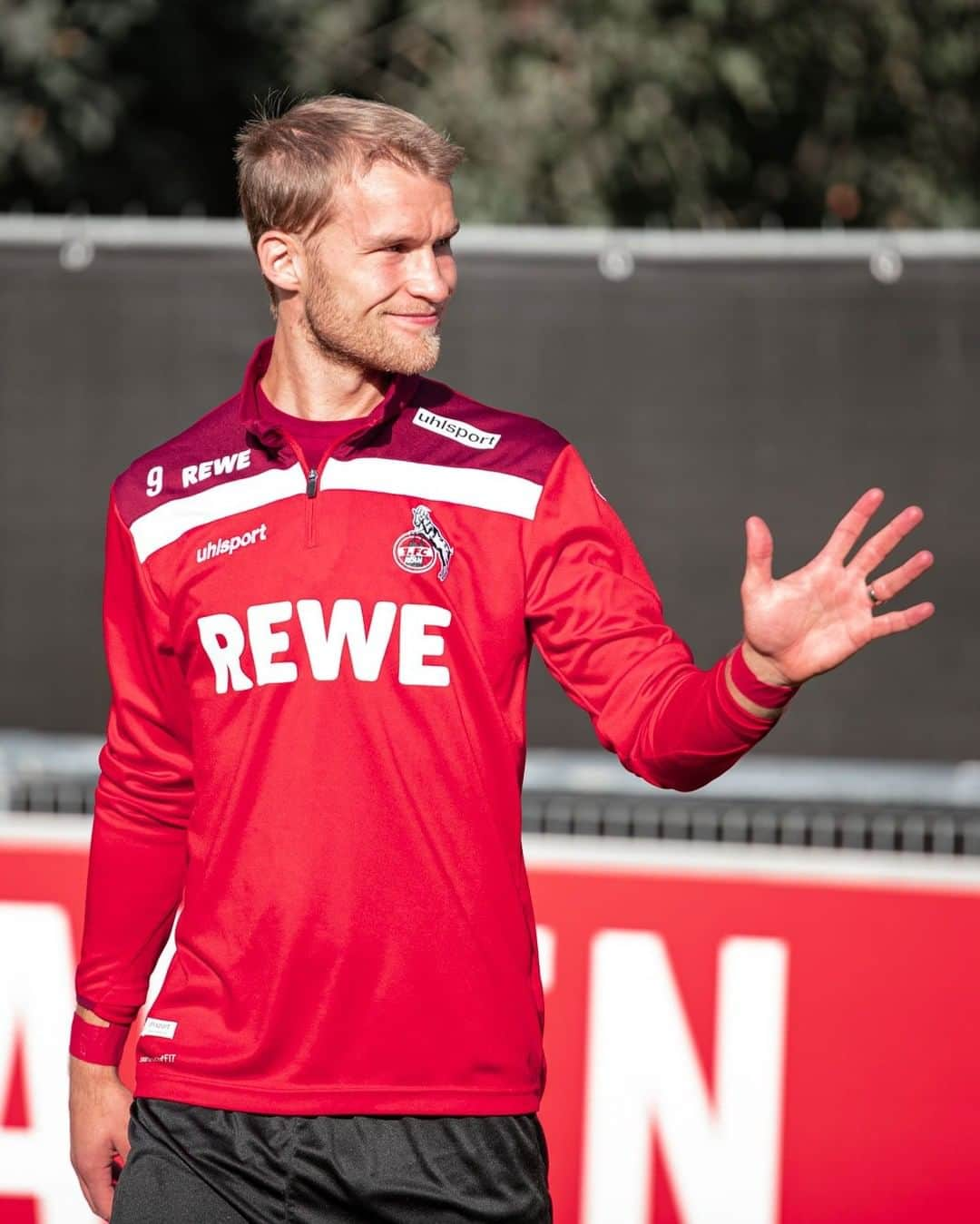 1.FCケルンさんのインスタグラム写真 - (1.FCケルンInstagram)「Neue Gesichter beim #effzeh ☺」9月22日 21時57分 - fckoeln