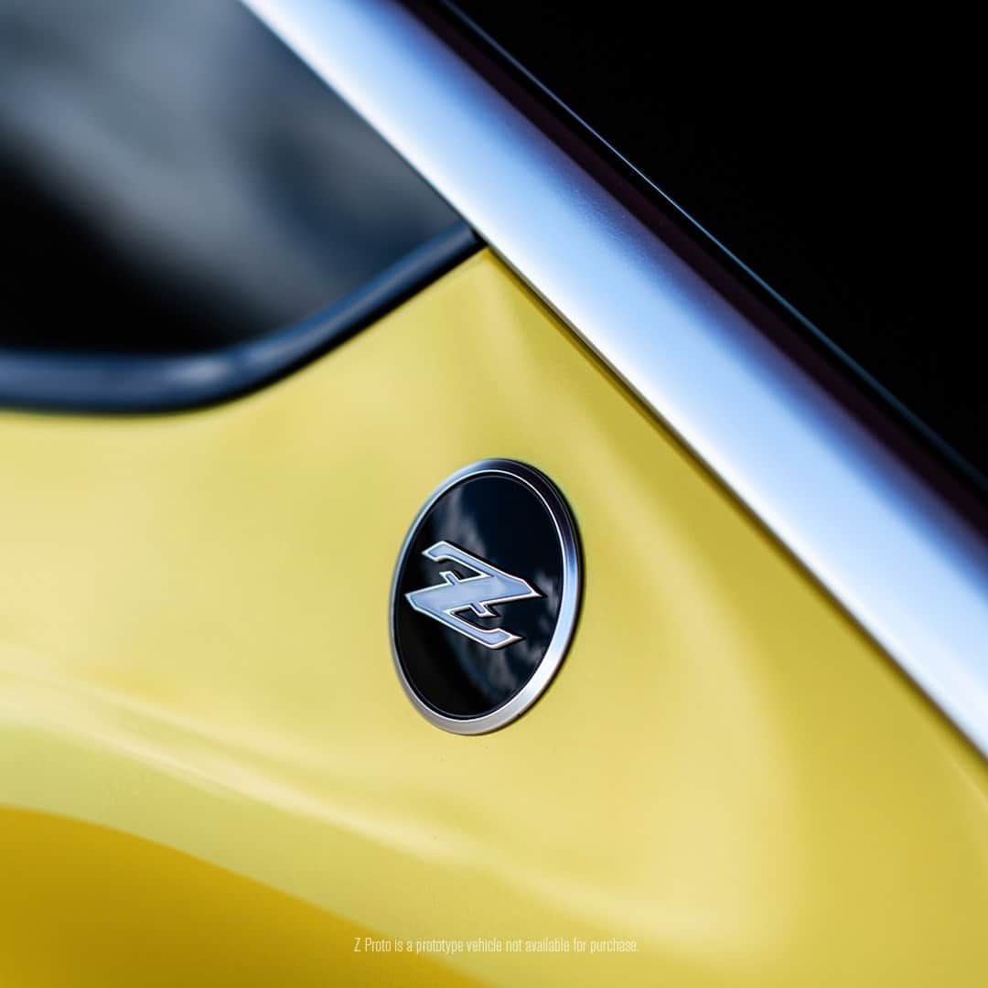 Nissan USA Official Instagram accountのインスタグラム：「The mark of the master. #PowerofZ」