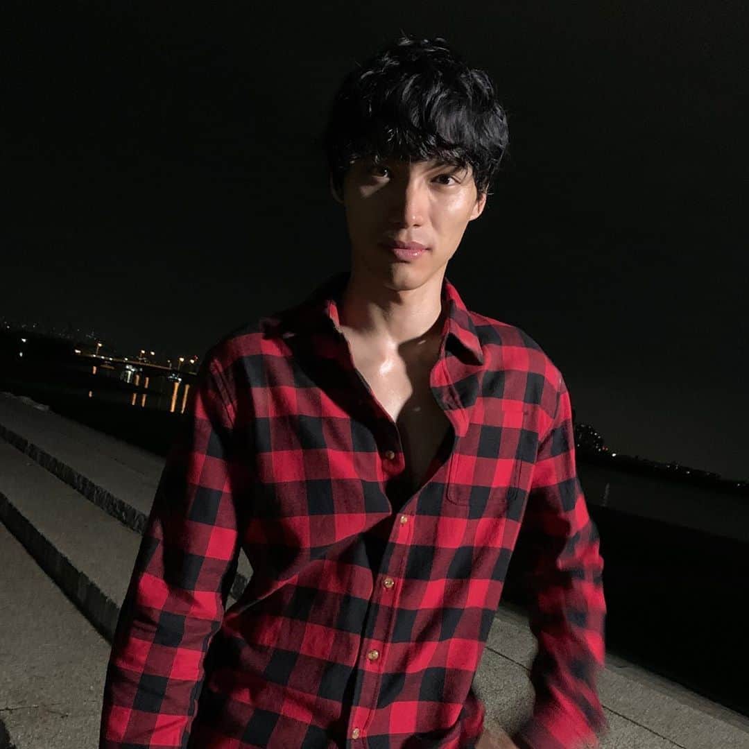 福士蒼汰のインスタグラム：「DIVER-特殊潜入班- いかがだったでしょうか  沢山の顔を 見せていきます  2話も是非❗️」