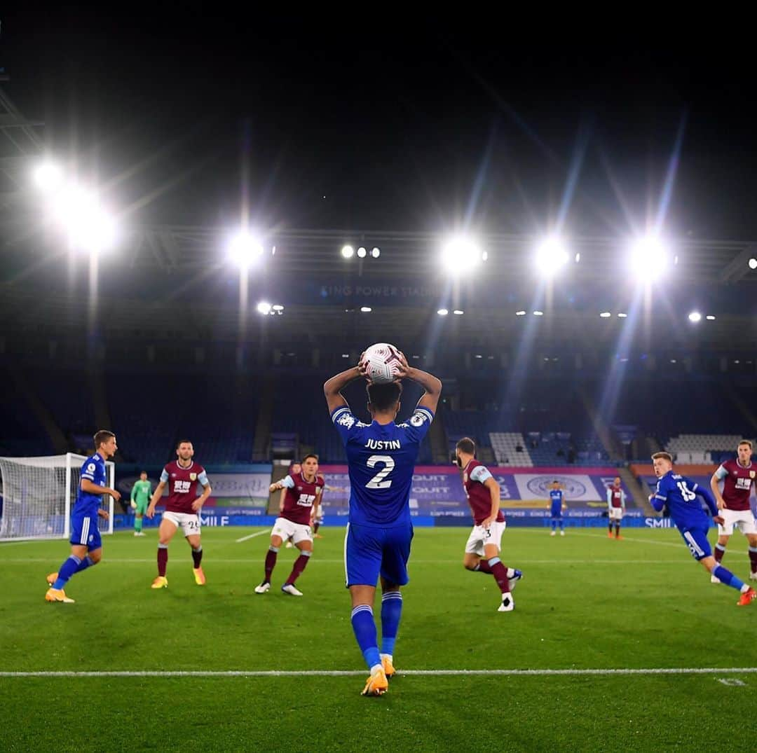 レスター・シティFCさんのインスタグラム写真 - (レスター・シティFCInstagram)「Back under the lights tomorrow 💡  #LeiArs • #lcfc • #CarabaoCup」9月22日 23時05分 - lcfc