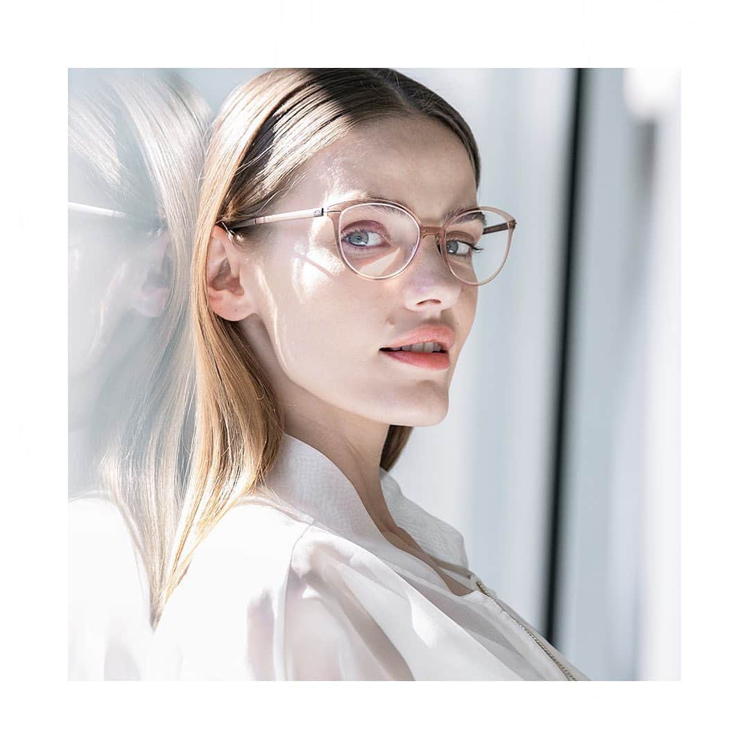 のインスタグラム：「At Silhouette, fashion and style are born from expert craftsmanship. The highest attention to detail is evidenced in each step of the process, from design and manufacture to the final product. Featuring: Infinity View 1594⁠⠀ .⁠⠀ .⁠⠀ .⁠⠀ #silhouetteeyewear #tryitwearitloveit #eyeweardesign #luxuryeyewear #fashioneyewear #opticalframes」