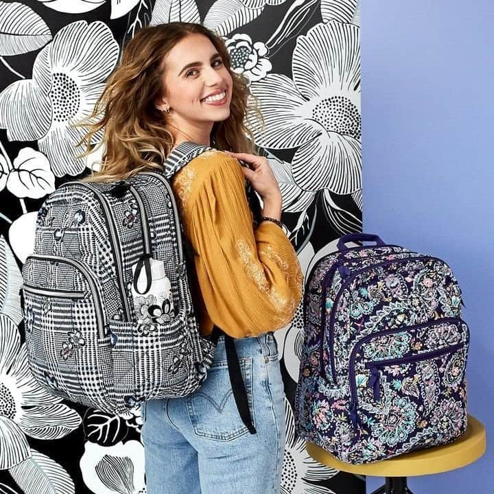 ヴェラブラッドリーさんのインスタグラム写真 - (ヴェラブラッドリーInstagram)「These backpacks are made by women, for women 💪🏻 From silhouettes built for all-day comfort to patterns that will make you smile, find the style made just for you at the link in bio! * * * #verabradley #pattern #backpacks #shop #new #fall」9月23日 0時03分 - verabradley