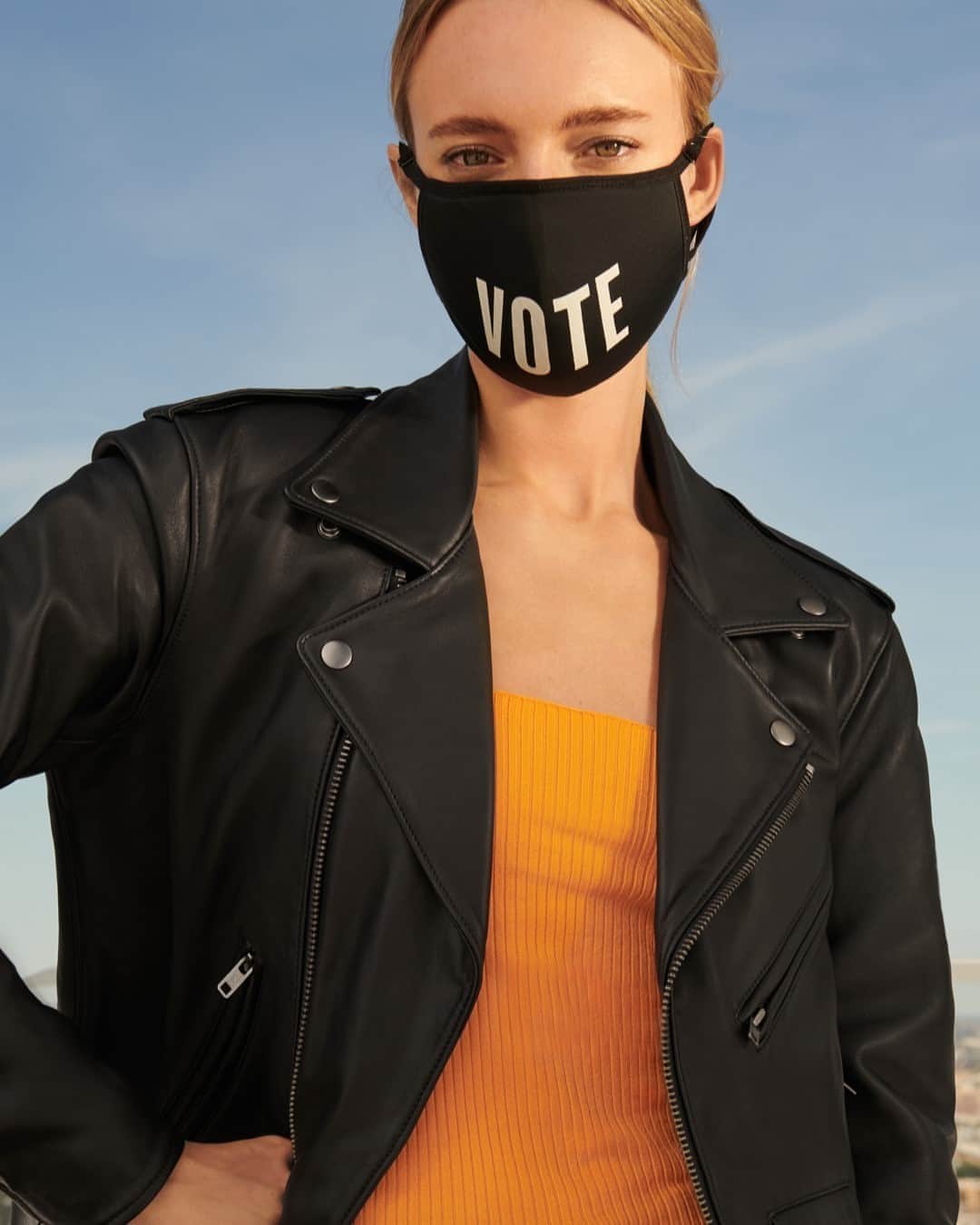 Bloomingdale'sさんのインスタグラム写真 - (Bloomingdale'sInstagram)「Voting is always a good look (especially on #NationalVoterRegistrationDay!). Our new masks, created exclusively for Bloomie's in partnership with director-producer Allen Hughes, help support non-partisan non-profit @whenweallvote in their mission to increase participation in every election. Tap to pre-order yours!  . . . . . . #WhenWeAllVote #Vote2020 #RegisterToVote #Election2020 #Bloomingdales」9月23日 0時11分 - bloomingdales