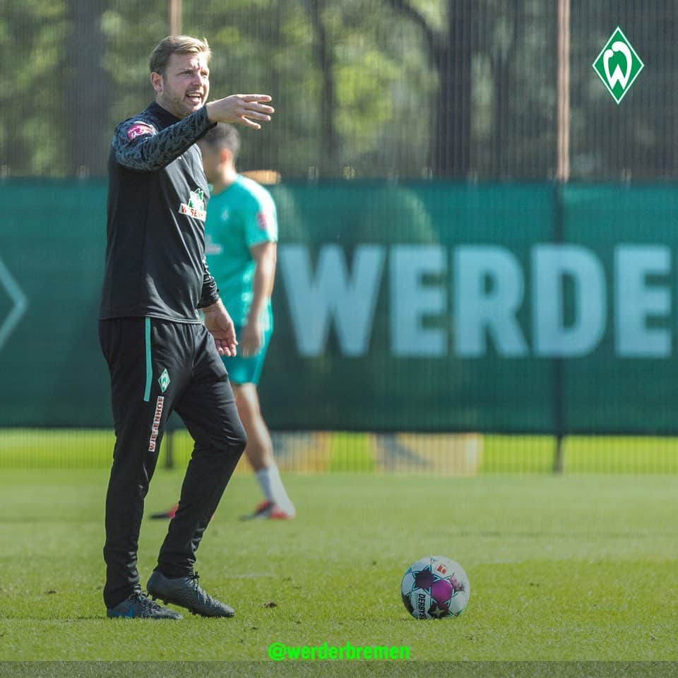 ヴェルダー・ブレーメンさんのインスタグラム写真 - (ヴェルダー・ブレーメンInstagram)「Vorbereiten. 💯 _______ #Werder #Bremen #svw #Training #Work #nordphoto」9月23日 0時43分 - werderbremen