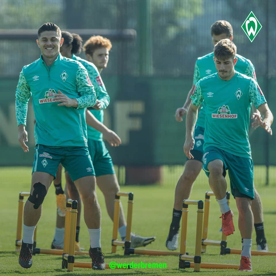 ヴェルダー・ブレーメンさんのインスタグラム写真 - (ヴェルダー・ブレーメンInstagram)「Vorbereiten. 💯 _______ #Werder #Bremen #svw #Training #Work #nordphoto」9月23日 0時43分 - werderbremen