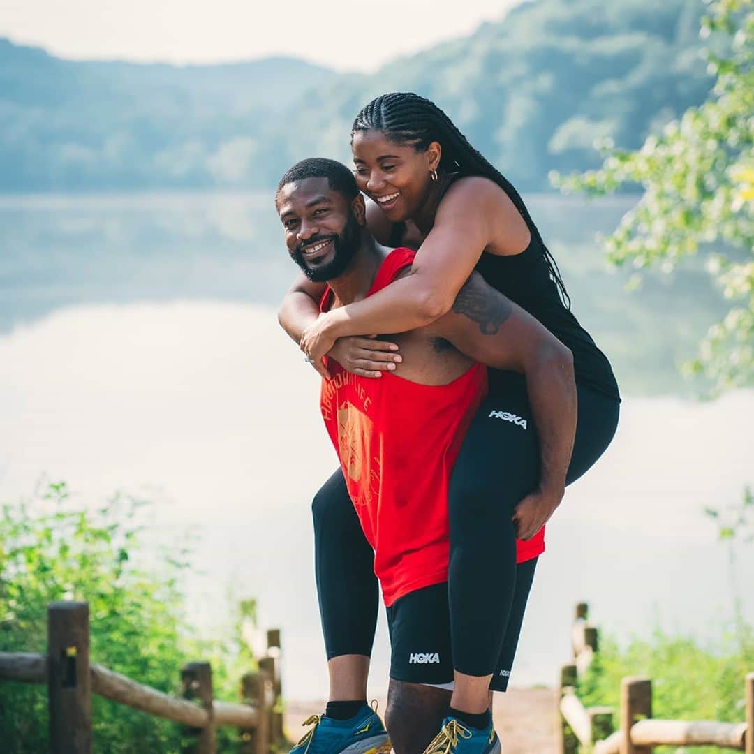 ホカオネオネのインスタグラム：「"We created Abundant Life Adventure Club to help Black people live an active lifestyle through positive exposure to outdoor recreation with ease. We are on a mission to move wellness to outdoor spaces in authentic ways that provide exposure, access and support. We provide our members with curated adventures led by certified guides for a variety of weekly outdoor experiences. We hike, bike, kayak, and more primarily in Tennessee.  We haven't always been "outdoor people". Our exposure to outdoor recreation was once limited to only traditional sports in urban parks. That changed in 2017 when we were looking for new ways to stick with an active lifestyle. Outdoor recreation was our solution, and it transformed our lives.  After spending some time at various parks, we noticed a lack of diversity amongst park visitors. We saw the need to create a diverse community that connected people of color to the outdoors in meaningful ways. Because we knew the challenges of trying new outdoor activities, we understood how to introduce other Black people to the outdoors in a way that would make them feel comfortable.   Our members tell us that these experiences changed their lives. It helps them disconnect from life’s demands in order to recharge.  We’ve been able to help people find a community that they instantly connect with. We can unplug, have fun, and just be our authentic selves.  We believe Time to Fly means FREEDOM. It means you are free to see opportunities and take them. It means you’re able to soar over adversity and barriers so that nothing is holding you back."  - Dr. Kim and Claude, founders of @abundantlifeadventureclub. Head to our Stories to hear more from Dr. Kim and Claude about Abundant Life Adventure Club. #TimeToFly #HumansOfHOKA #AbundantLife」