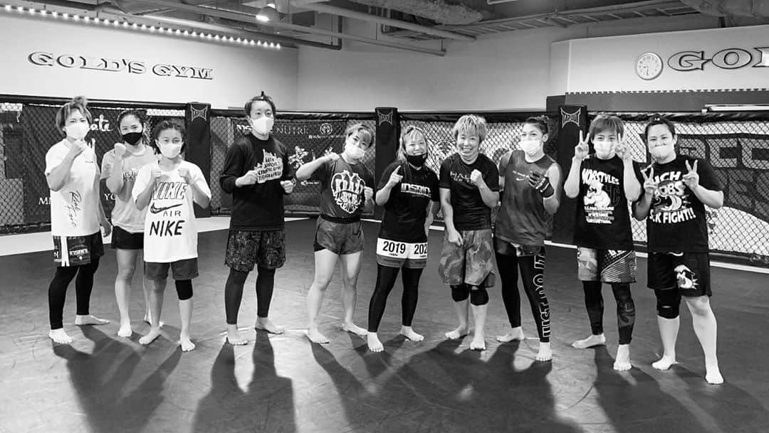 阿部裕幸さんのインスタグラム写真 - (阿部裕幸Instagram)「AACC MMA HQ GOLD'SGYM South Tokyo Annex   AACC女子部練習 試合チームが多いのでガッツリスパー多め🔥 出稽古チームありがとうございました👍🏻  日曜日に、DEEP女子ミクロ級チャンピオンになった さおりんもすぐに火曜日練習には参加...さすがチャンピオン^^  #aacc #aaccmma #aaccfemalefighter #aacc女子部 #aacc大人格闘技部 #レスリングやるならaacc #習い事ならaacc #格闘技やるならaacc #選手募集中 #生徒募集中 #仲間募集中 #ココロとカラダを強くすること #aacc大森 #総合格闘技 #女子mmaならaacc」9月23日 1時14分 - abeani111