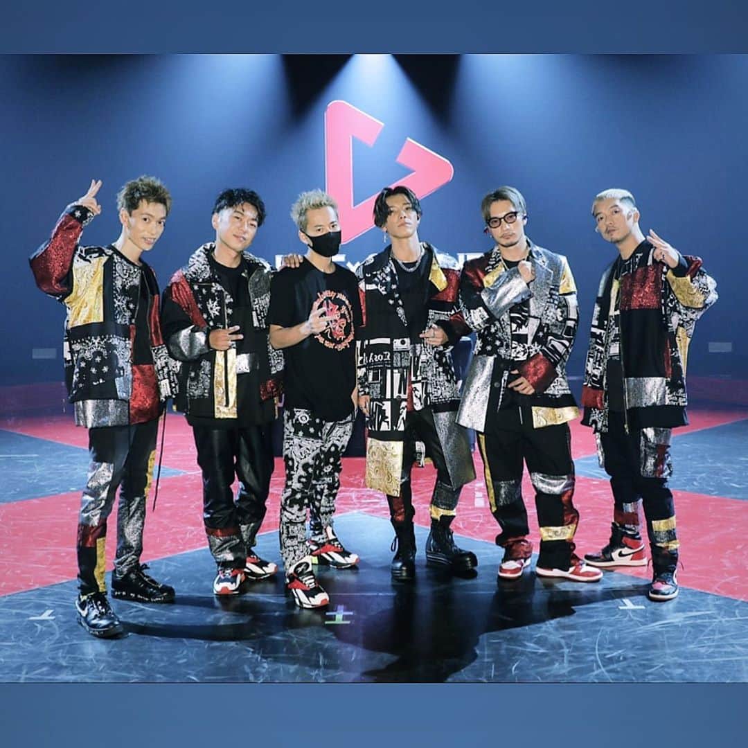 DJ HALのインスタグラム：「On Line Live ありがとうございました🔥 また会いましょう！ またと言いつつ 毎日オンライン配信してます👌🏾🤣 是非遊びに来てください⭐️ #dobermaninfinity #live」