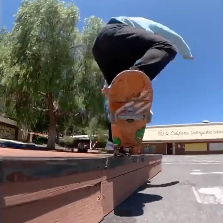 adidas Skateboardingのインスタグラム：「/// @daewon1song is on another level 🧙‍♂️. • #adidasSkateboarding #daewonsong 🎥 @dozer618」