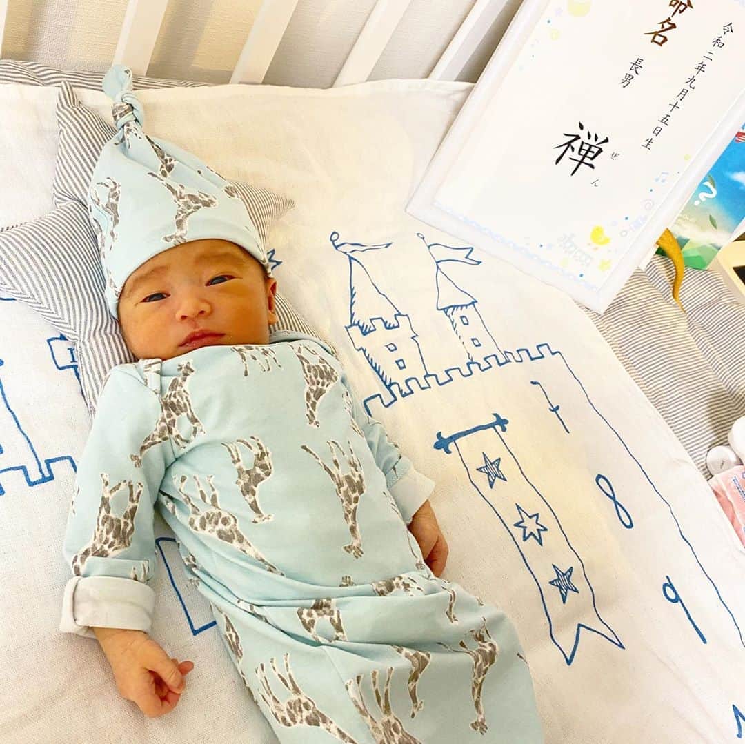 DJ JUICYさんのインスタグラム写真 - (DJ JUICYInstagram)「無事にお七夜を迎える事が出来ました🥰🎉🙌✨  名前は、、、『禅』ZENくんです👶💙  よろしくお願いします🤗✨  #お七夜 #命名式 #息子 #赤ちゃんのいる生活」9月23日 2時15分 - dj_juicy0912