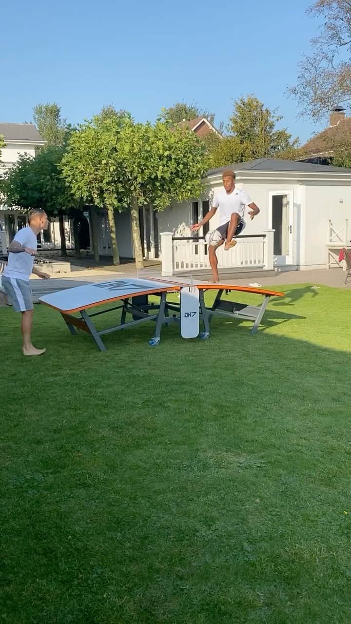ダヴィド・ネレス・カンポスのインスタグラム：「Enjoying my day off with @teqball [Ad]」