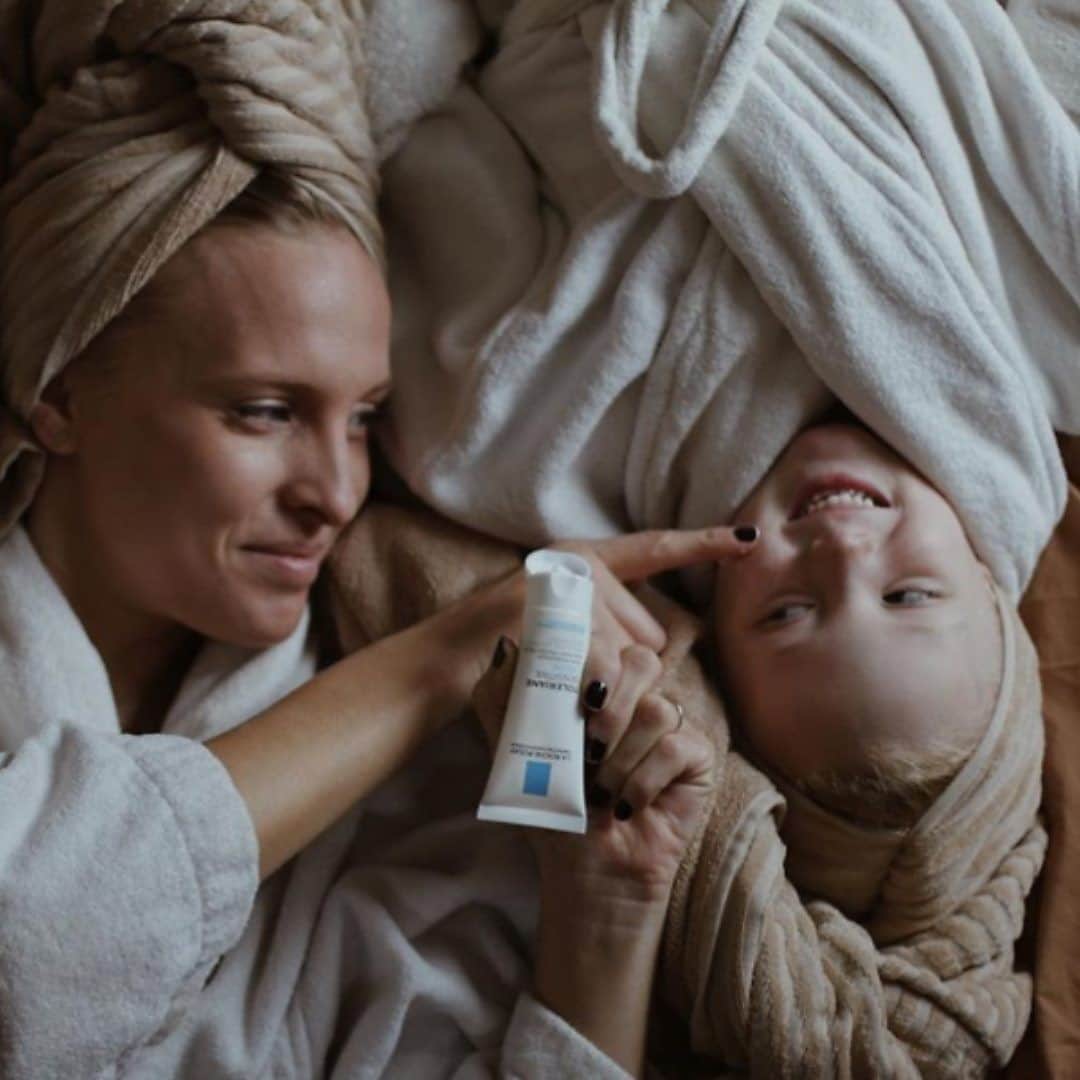 La Roche-Posayさんのインスタグラム写真 - (La Roche-PosayInstagram)「@julibarnen, a home spa is really the best way to relax! And yes, you are right, Toleriane soothes and protects very sensitive skin for both adults and children! Next step: popcorn and a movie!  All languages spoken here! Feel free to talk to us at any time. #larocheposay #toleriane #atopicproneskin #lrplove Global official page from La Roche-Posay, France」9月23日 2時59分 - larocheposay