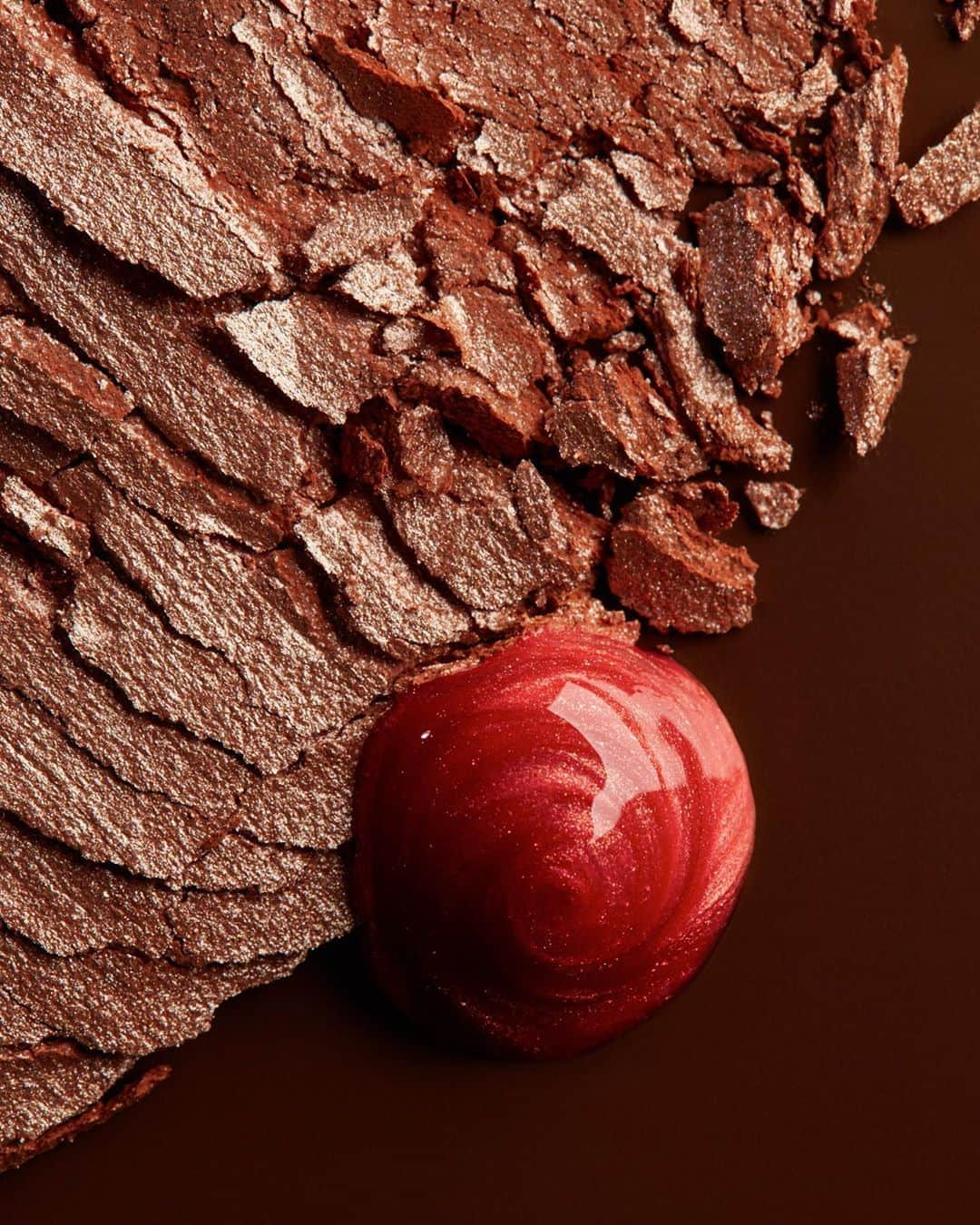 NARSさんのインスタグラム写真 - (NARSInstagram)「Sensorial texture. Insatiable color. #XAPPEAL   Featuring Orgasm X Cheek Palette and Oil-Infused Lip Tint photographed by @hisuzanne」9月23日 3時03分 - narsissist