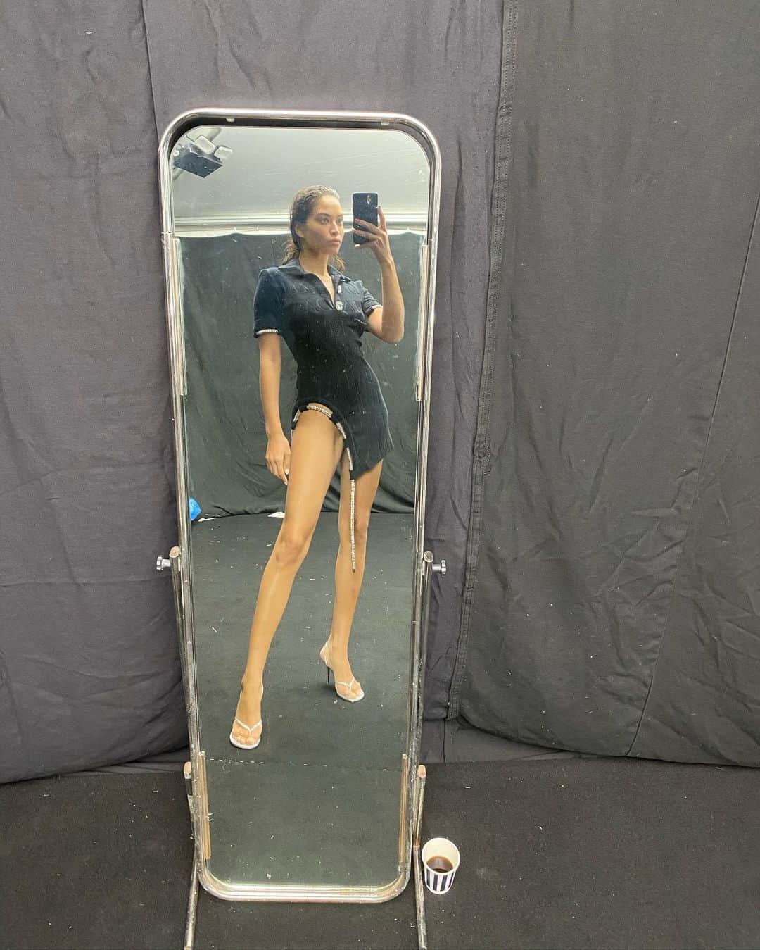 シャニーナ・シャイクのインスタグラム：「Obsessed @davidkomalondon 😍」