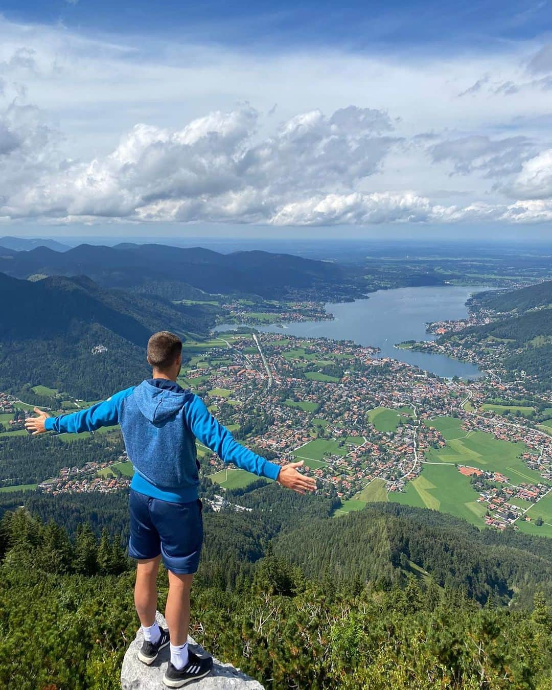 アンドレイ・クラマリッチさんのインスタグラム写真 - (アンドレイ・クラマリッチInstagram)「Nature 🔋🔝」9月23日 3時47分 - andrejkramaric