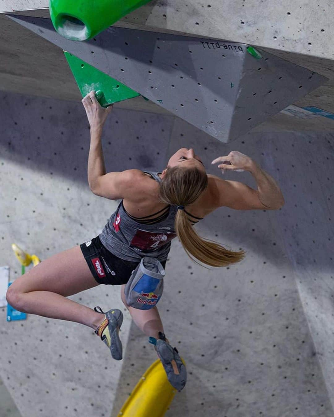 ジェシカ・ピルツさんのインスタグラム写真 - (ジェシカ・ピルツInstagram)「Nationals are taking place in Innsbruck within the next few days, starting with bouldering qualifications tomorrow 🔥🙌 @redbull @thenorthface @scarpaspa @heeressportzentrum @sporthilfe.at @sportlandnoe @compex.austria」9月23日 3時54分 - jessy_pilz