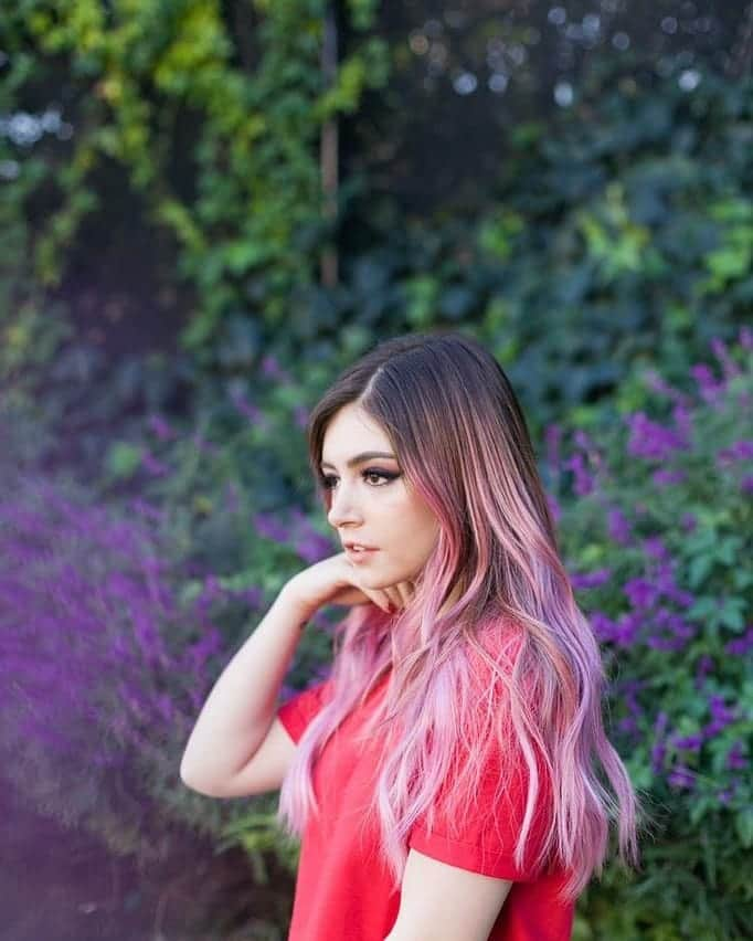 アゲインスト・ザ・カレントさんのインスタグラム写真 - (アゲインスト・ザ・カレントInstagram)「Pink isn't just a color. It's an attitude, too  __  #againstthecurrent #chrissycostanza #willferi #dangow #atc #pastlives #gravity #music #guesthouse #watchvenn」9月23日 3時56分 - againstthecurrentny