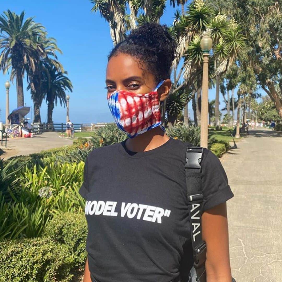 IMG Modelsさんのインスタグラム写真 - (IMG ModelsInstagram)「It’s VOTER REGISTRATION DAY! All hands on deck! Be like #ModelVoter @gracemahary + make sure you’re registered today at our bio link. #⭐️ #IMGstars」9月23日 3時59分 - imgmodels