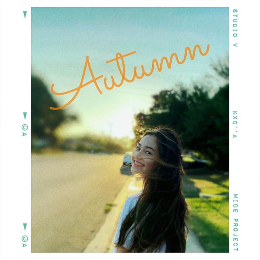 Eidaさんのインスタグラム写真 - (EidaInstagram)「Happy Wednesday! Today is the first day of fall over here 🍂 ﻿ ﻿ ﻿ ﻿ ﻿ ﻿ ﻿ ﻿ ﻿ #polaroid  #autumn🍂 ﻿ #ノスタルジック #夕方散歩🐾 ﻿ #中学2年生 ﻿ #秋の始まり #ロングヘア﻿  #14살　#롱헤어﻿ #노을 #가을﻿」9月23日 14時23分 - lespros_eida