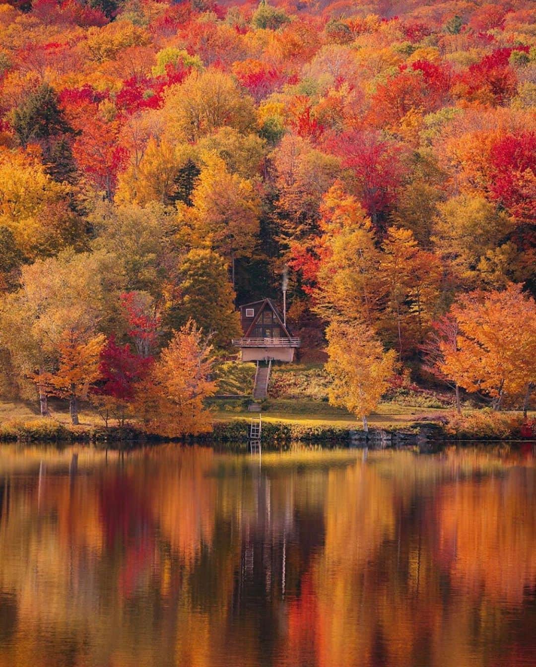 FOLKのインスタグラム：「It’s the first day of fall, celebrate accordingly. Favorites: 1.) @ryanresatka 2.) @kchysmith 3.) @samhorine 4.) @jkwinders 5.) @austinrutland 6.) @cfunk44」