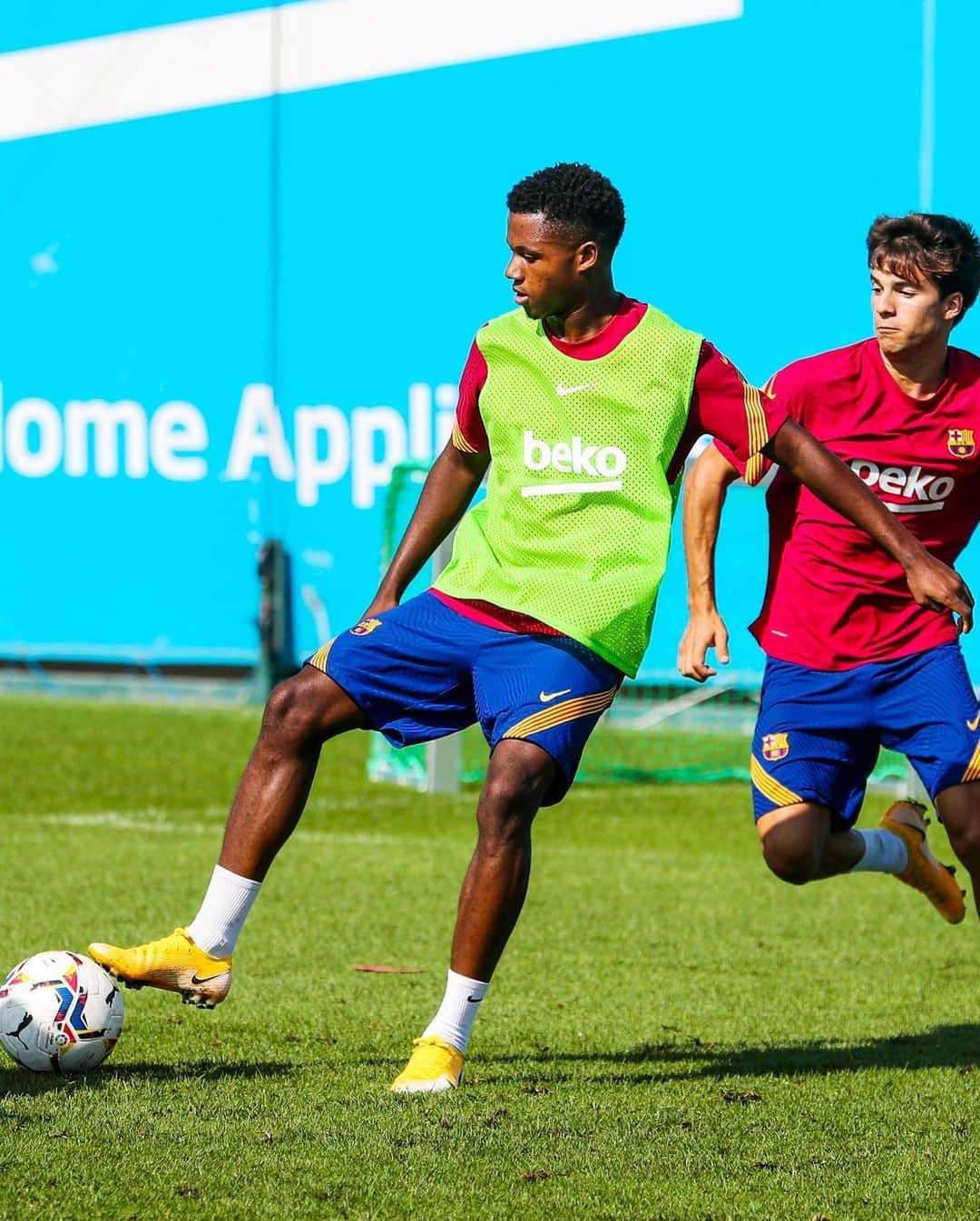 FCバルセロナさんのインスタグラム写真 - (FCバルセロナInstagram)「📸📸📸📸📸」9月23日 6時12分 - fcbarcelona