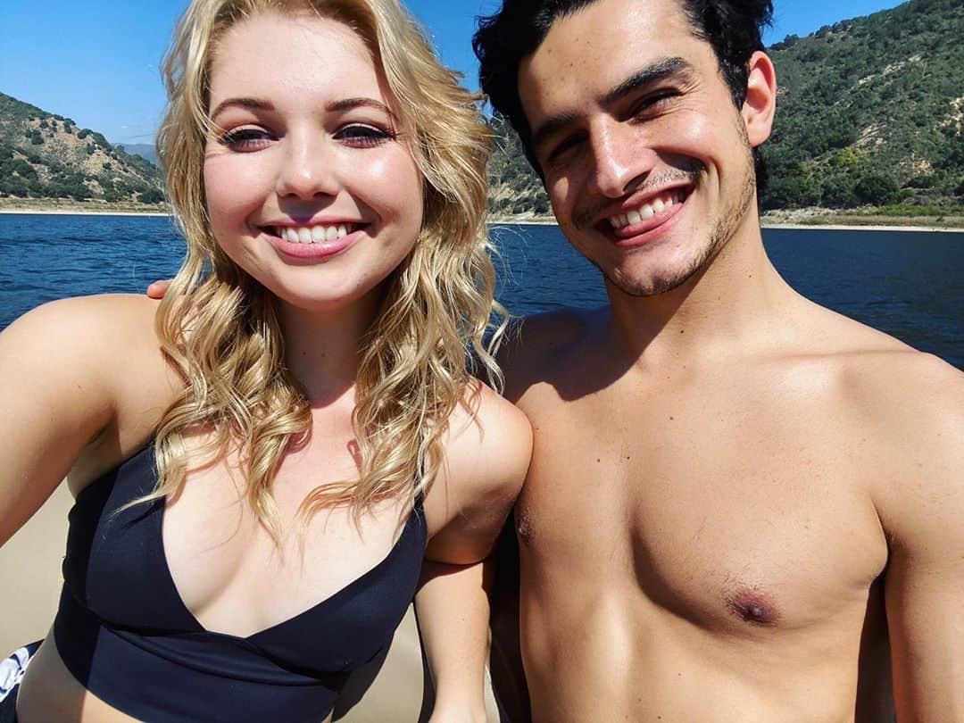 サミー・ハンラティのインスタグラム：「Thanks for making my life better my sweets💕 happy 5 months」
