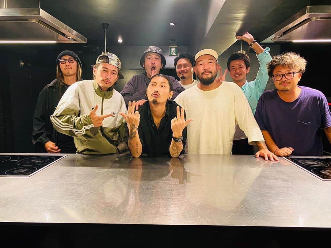 窪塚洋介のインスタグラム：「Amazing Restaurant「81」in Hiroo. Jenius and crazy chef Takeshi. I was moved,,,」