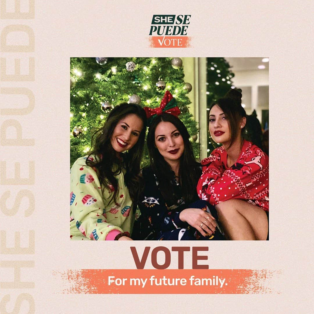 フランシア・ライサさんのインスタグラム写真 - (フランシア・ライサInstagram)「We are voting for the family we hope to have in the future. I want to raise my kids in a world that’s equal and just. I am voting to honor those who fought for my right to vote. Today is #nationalvoterregistration day! What does voting mean to you?  #shesepuedevote」9月23日 7時04分 - franciaraisa