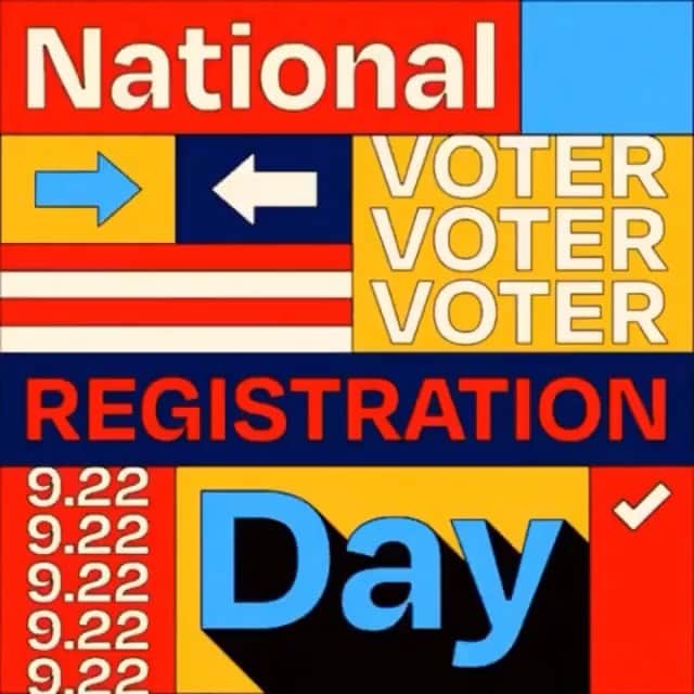 ダニエラ・ルーアのインスタグラム：「What day is it today?? Why its #nationalvoterregistrationday ! Are you registered to vote?? If not visit vote.org for all the information you need to get it done. Its YOUR OBLIGATION and RIGHT to vote. Too much is at stake to abstain. Its not just about the presidency, its also the other names on the ballot who will fight for or against you. To all of those young adults who are eligible to vote in 2020, welcome to your right! Mail in your ballot, drop off your mail-in ballot in person (you don’t have to wait in line) or show up in person (wearing a mask and social distancing). Play your part, you got this ✊🏻✊🏼✊🏽✊🏾✊🏿」