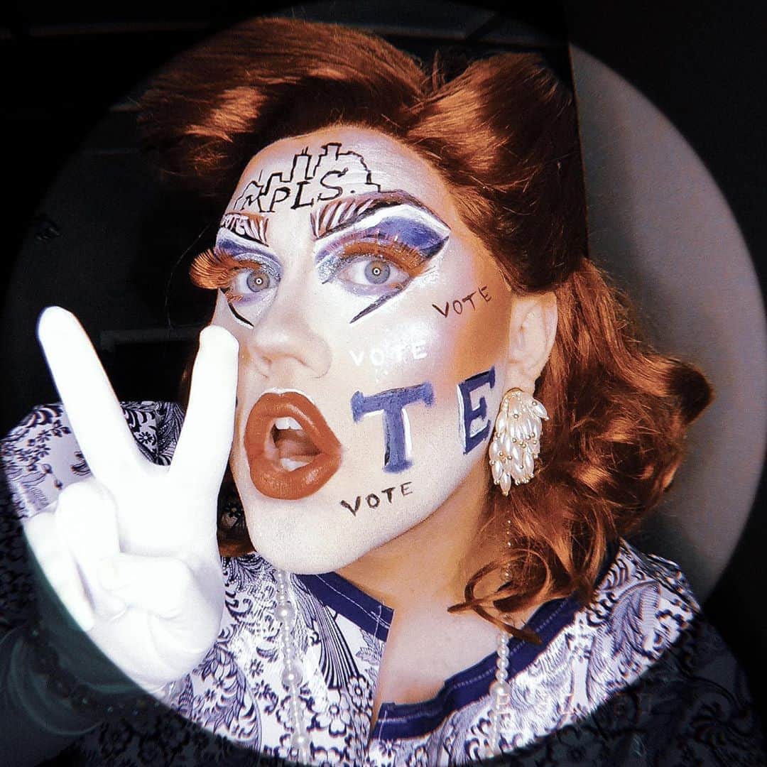 V Magazineさんのインスタグラム写真 - (V MagazineInstagram)「V IS FOR VOTE 🗳 It’s #NationalVoterRegistrationDay! @plus1vote and @dragoutthevote are partnering to target young, queer voters, and encourage them to register for the upcoming presidential election this November. “Young, queer people are too often left out of the policy-making conversation," said Plus1Vote Founder @itssaadamer. "By partnering with these iconic drag artists, we’re aiming to bring these first-time voters into the voting booth and onto the consciousness of our elected leaders. We have to work, and werk, to make sure every young, queer first time voter casts a ballot in 2020.” Throughout the day, drag queens across America will post voting-inspired looks so fierce that they are sure to increase voter turnout. Head to the link in bio to see some of the looks! — Artist: @miz_diagnosis」9月23日 7時33分 - vmagazine