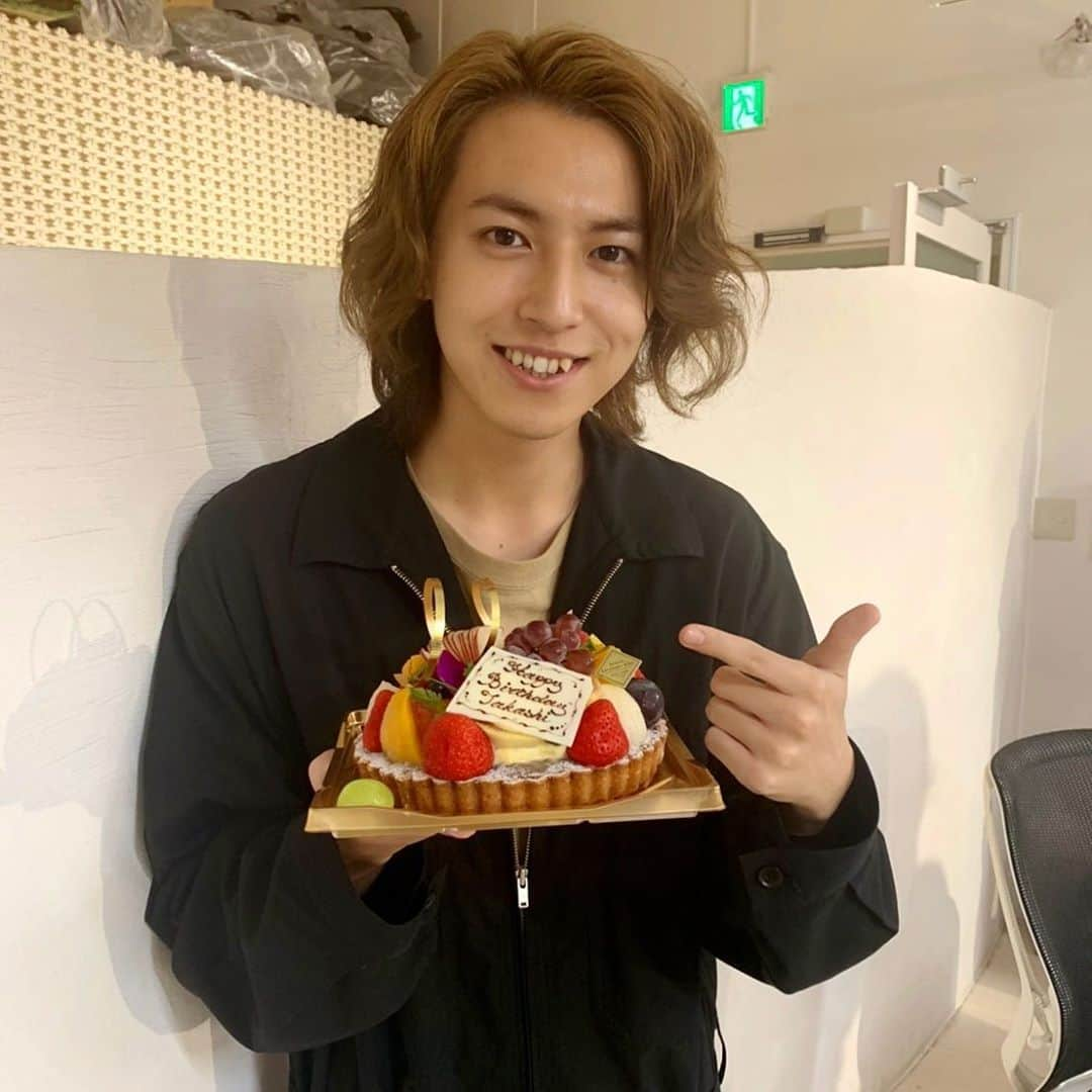 松尾太陽さんのインスタグラム写真 - (松尾太陽Instagram)「本日！9月23日は… 🎉松尾太陽 24歳の誕生日です🎉  #松尾太陽 #おめでとう 💐 #広がってほしいうたうたい」9月23日 7時36分 - takashi_matsuo0923