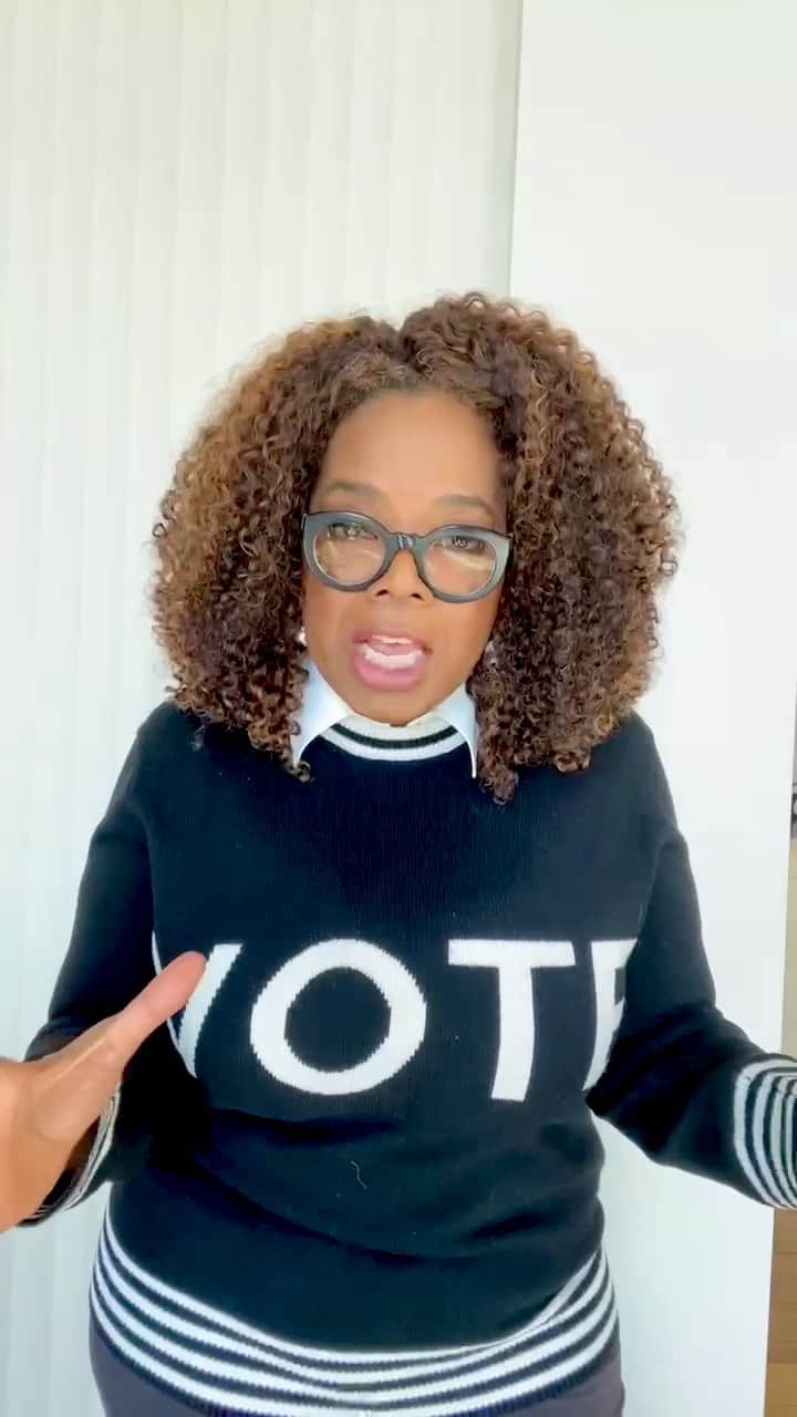 オプラ・ウィンフリーのインスタグラム：「Over the years I’ve said it in as many ways as I know how: VOTE! What I know for sure, it’s the only way to have a voice in moving yourself and the country forward. Tap the link in my bio to check your status and register to vote if you haven’t already. #OWNYourVote @ownyourvote」
