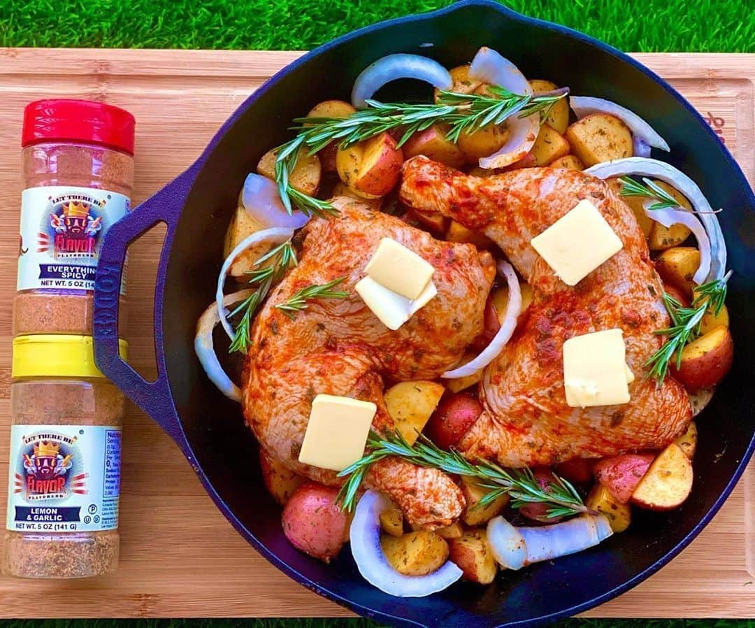 Flavorgod Seasoningsさんのインスタグラム写真 - (Flavorgod SeasoningsInstagram)「$2 Tuesday on the website⬇️⬇️⬇️ Everything but the salt is this weeks $2 flavor⁠ Click link in the bio -> @flavorgod  www.flavorgod.com⁠ -⁠ Easy one pan rosemary chicken and potatoes using my @flavorgod Everything Spicy and Lemon and Garlic Seasonings!!⁠ -⁠ By Customer: @noa_bowl This looks amazing!⁠ -⁠ Flavor God Seasonings are:⁠ ✅ZERO CALORIES PER SERVING⁠ ✅MADE FRESH⁠ ✅MADE LOCALLY IN US⁠ ✅FREE GIFTS AT CHECKOUT⁠ ✅GLUTEN FREE⁠ ✅#PALEO & #KETO FRIENDLY⁠ -⁠ #food #foodie #flavorgod #seasonings #glutenfree #mealprep #seasonings #breakfast #lunch #dinner #yummy #delicious #foodporn」9月23日 8時01分 - flavorgod