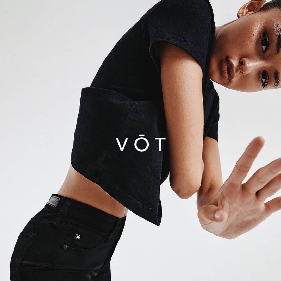 アドリアーノゴールドシュミットのインスタグラム：「A friendly reminder on National Voter Registration Day, make sure you are registered to vote and remind a friend.  One of America's greatest powers lies in its democracy and the people's right to vote.  Our challenge: check with your family or help a friend register to vote today. Text VOTE to 56005 it only takes a few minutes to register using @whenweallvote」