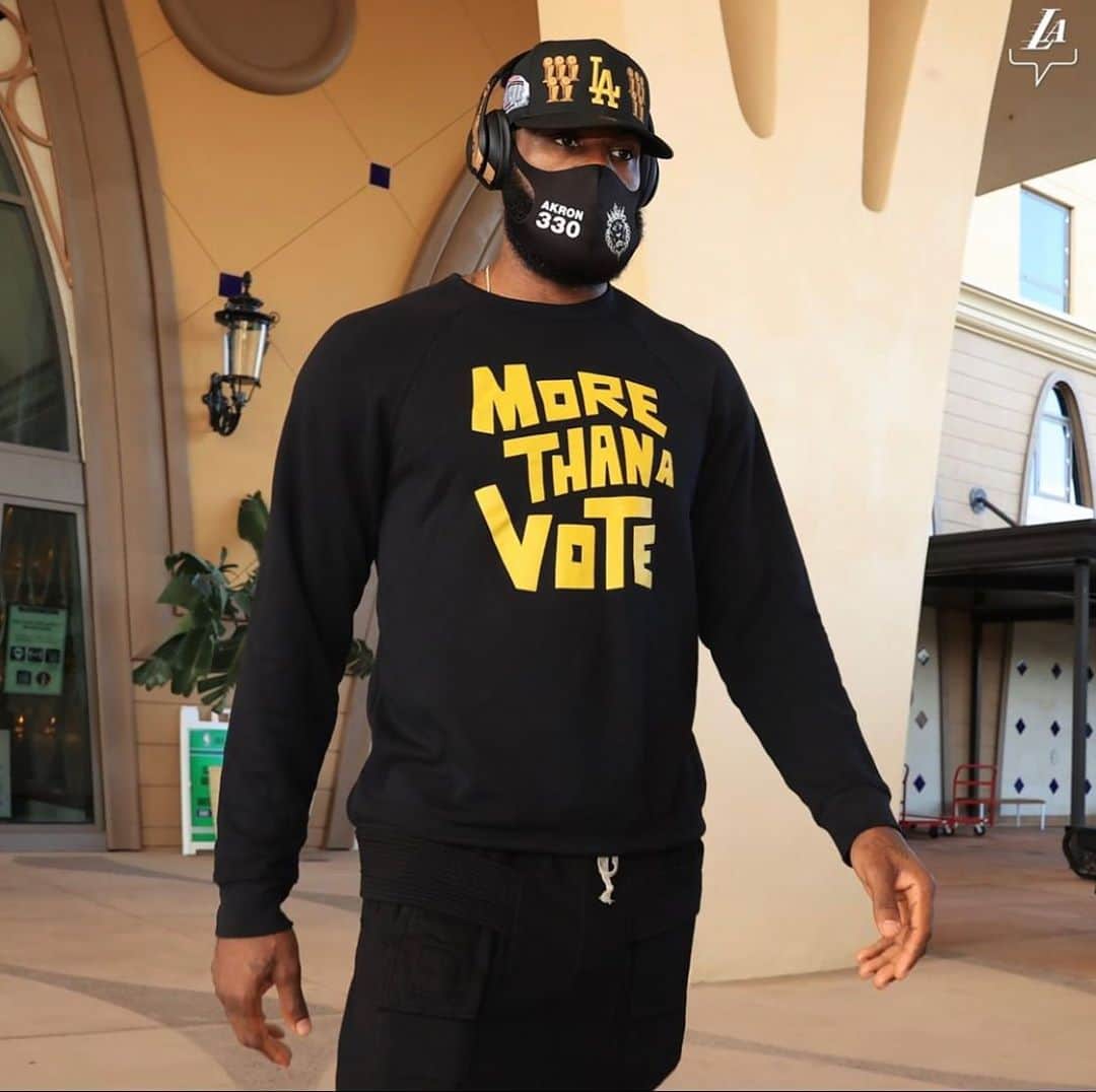 レブロン・ジェームズさんのインスタグラム写真 - (レブロン・ジェームズInstagram)「VOTE 🗳‼️‼️ #MoreThan」9月23日 8時31分 - kingjames