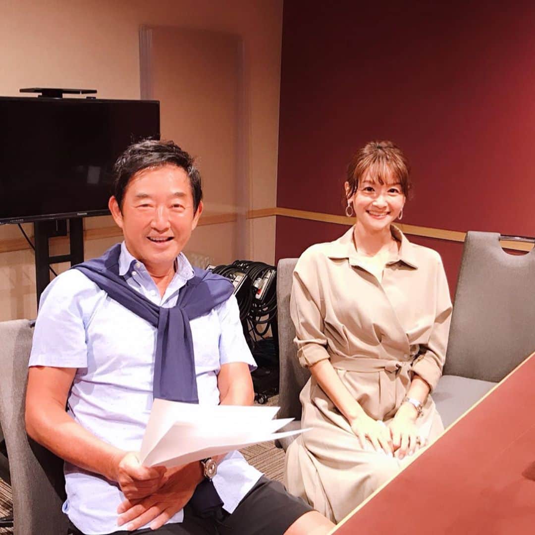 武藤乃子のインスタグラム：「🎤 JFNネット「石田純一のNo socks J life」  7年にわたってお送りしてきた番組が、最終回を迎えます。 いつの間にか長者番組と言われる域に入り、途中には産休などもいただきながら、リスナーの皆さまのおかげで番組を続けてくることができました。ありがとうございました😊  最終回は、石田さんが、いま伝えたいことを、たっぷりとお届けいたします。 どうぞ、お聴きください。  #jfn  #ラジオ  #ラジオ番組 #ラジオパーソナリティー  #アナウンサー #フリーアナウンサー #デュアルライフ #デュアルライフアナウンサー #石田純一」