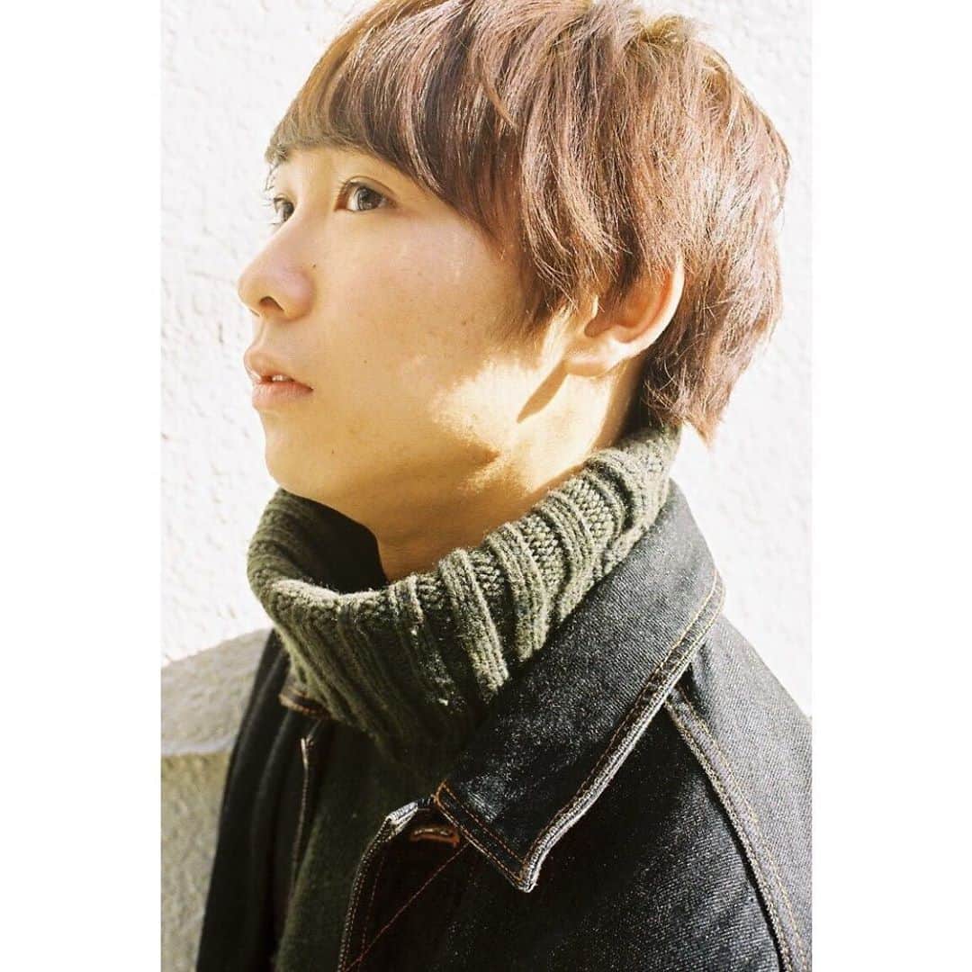 須賀健太のインスタグラム：「髪、染めたくなってきたぁ」