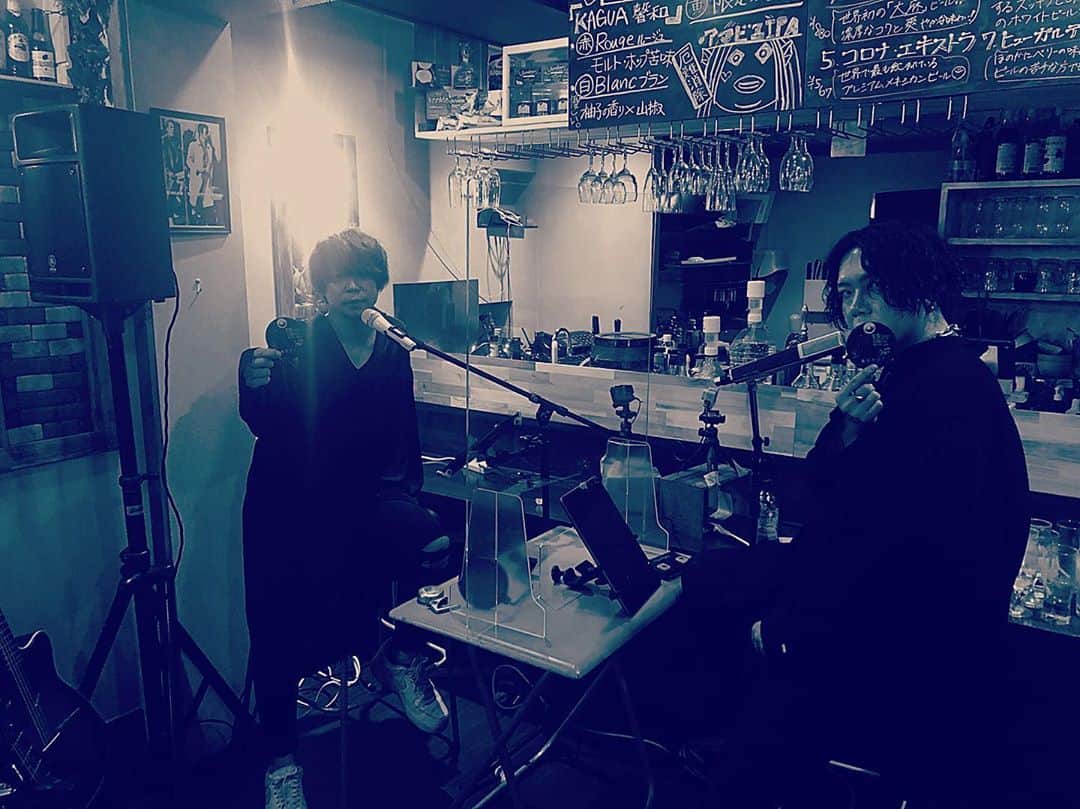 のインスタグラム：「DAY-1﻿ 「210.5cm間の音楽検証 」﻿ —松本明人×コヤマヒデカズの場合—﻿ ﻿ #真空ホロウ﻿ #松本明人﻿ #CIVILIAN﻿ #コヤマヒデカズ」