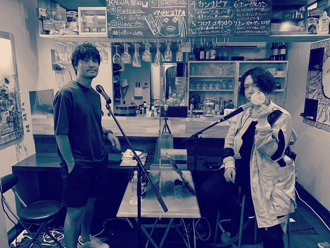 のインスタグラム：「DAY-2 「210.5cm間の音楽検証 」 —松本明人×ISEKIの場合—  #真空ホロウ #松本明人 #ISEKI」