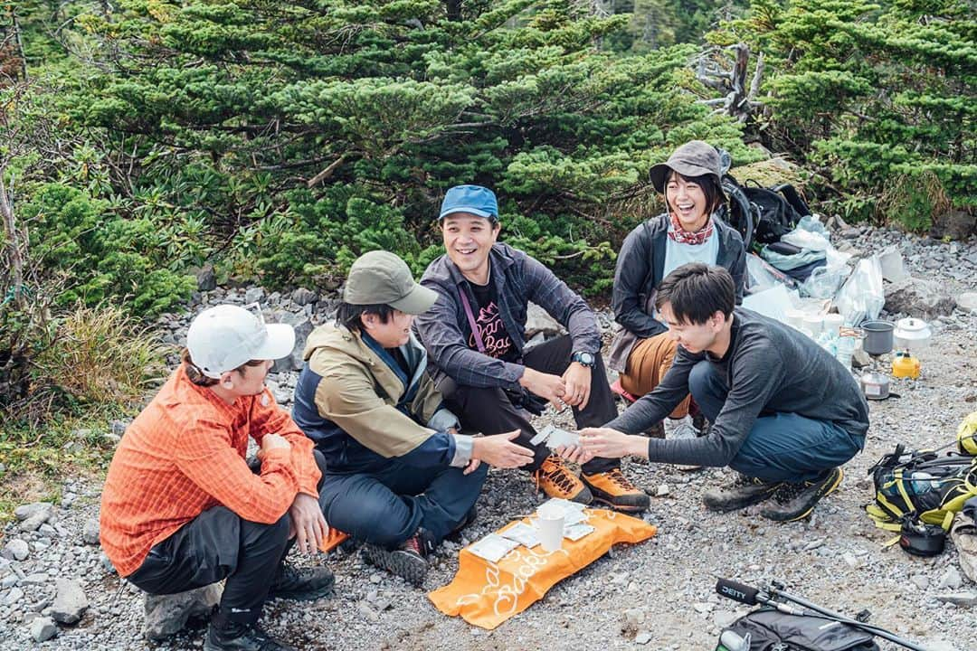 中村優さんのインスタグラム写真 - (中村優Instagram)「⛰🍊 @orangebackpackers が丸山珈琲さん @maruyama_coffee とコラボして山頂で飲むためのコーヒーを企画中。ということで、北横岳の山頂で試飲会に参加してきました☕️詳細はまた追ってお知らせいたします。  📷 @nishimakitaichi  #登山#北八ヶ岳#北横岳#優trekking #丸山珈琲」9月23日 11時42分 - nkmr_yu