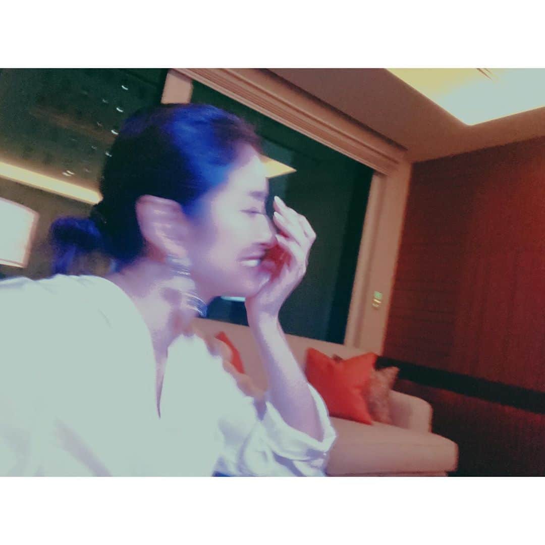 のインスタグラム：「ぼけぼけだけど なんだか好きだな この写真❤︎ #happy #smile #fun」