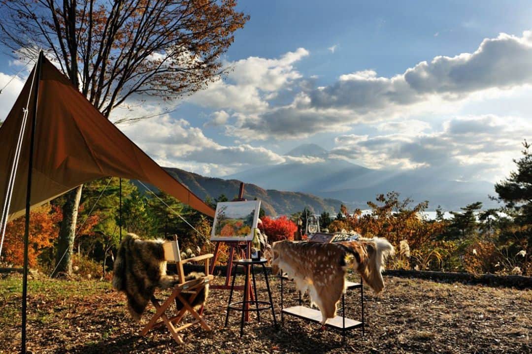 HOSHINOYA｜星のやさんのインスタグラム写真 - (HOSHINOYA｜星のやInstagram)「Why don’t you draw a spectacular scenery drawing of fall? #hoshinoyafuji #fuji #mtfuji #fujisan #glamping #hoshinoya #hoshinoresorts #星のや富士 #富士山 #グランピング #星のや #星野リゾート #芸術の秋」9月23日 12時00分 - hoshinoya.official