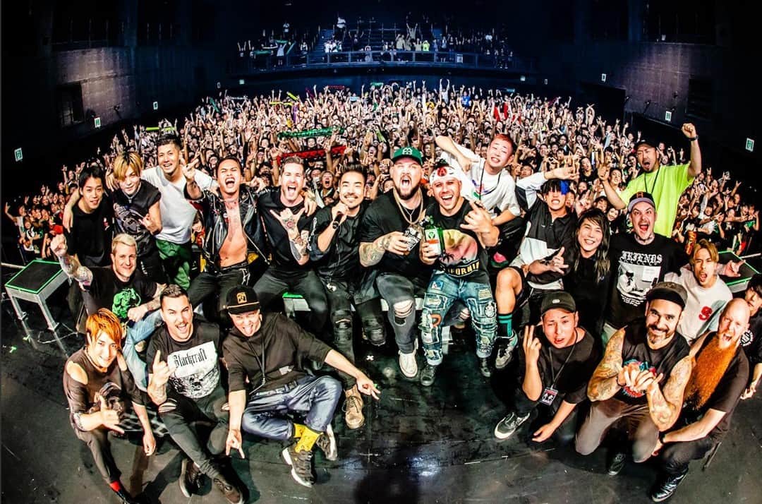 The Amity Afflictionのインスタグラム：「Tokyo with our mates in @crossfaithjapan and @atreyuofficial one year ago today. We can't wait to get back one day. @rewkbysh ⠀ 📷 @cazrowAoki」