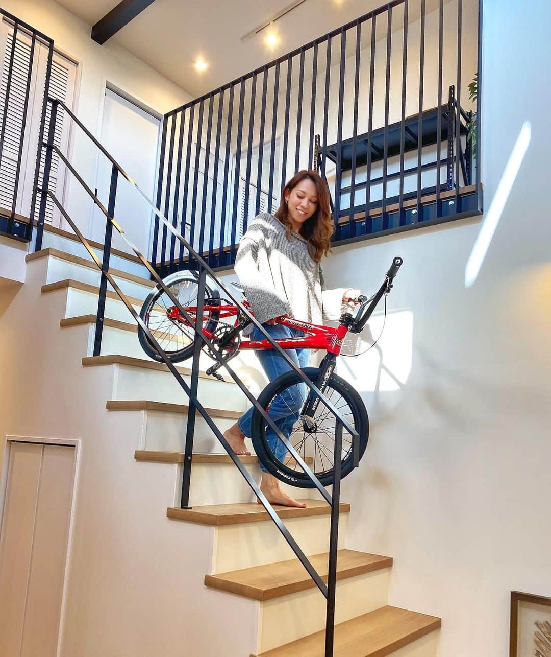 飯端美樹のインスタグラム：「練習いこーっと🎶 #bmxlife」
