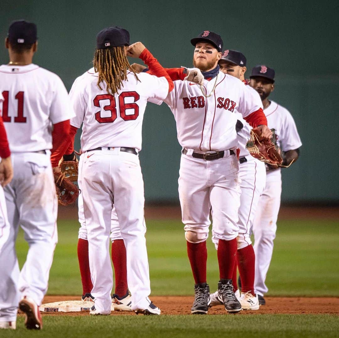 ボストン・レッドソックスさんのインスタグラム写真 - (ボストン・レッドソックスInstagram)「Happy Tuesday!」9月23日 12時19分 - redsox