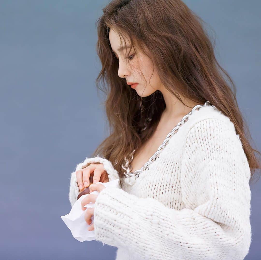 シン・セギョンのインスタグラム：「📷by @namooactors」